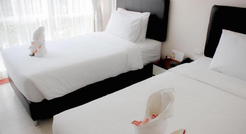 Nai Yang Beach Royal Lee Resort And Spa מראה חיצוני תמונה