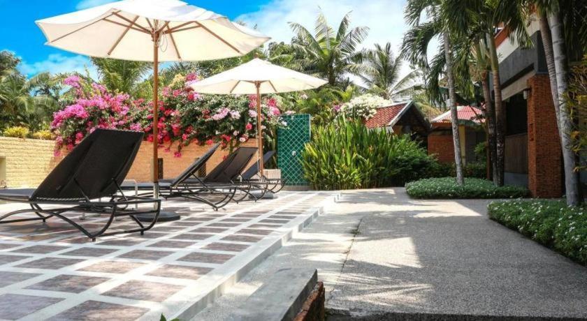Nai Yang Beach Royal Lee Resort And Spa מראה חיצוני תמונה
